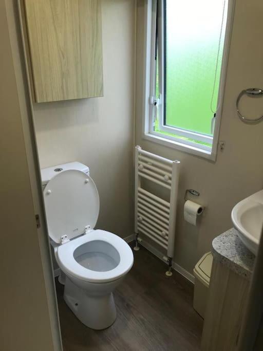 2 Bedroom Caravan. Newquay. Cornwall. Newquay  Ngoại thất bức ảnh